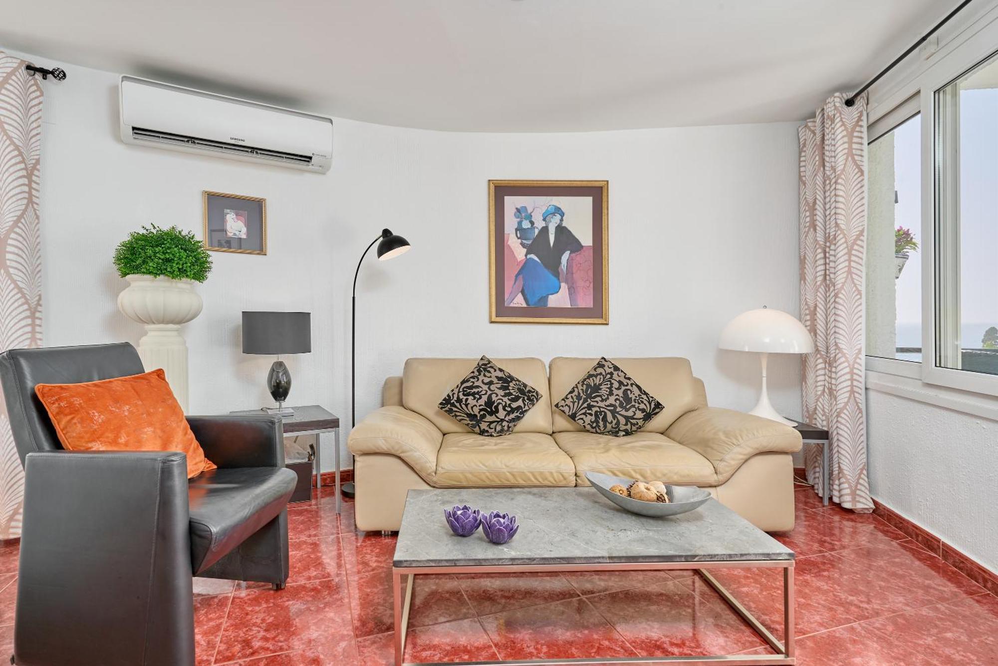Апартаменти Spectacular Sea Views, 2 Bed,2 Bath Нерха Екстер'єр фото