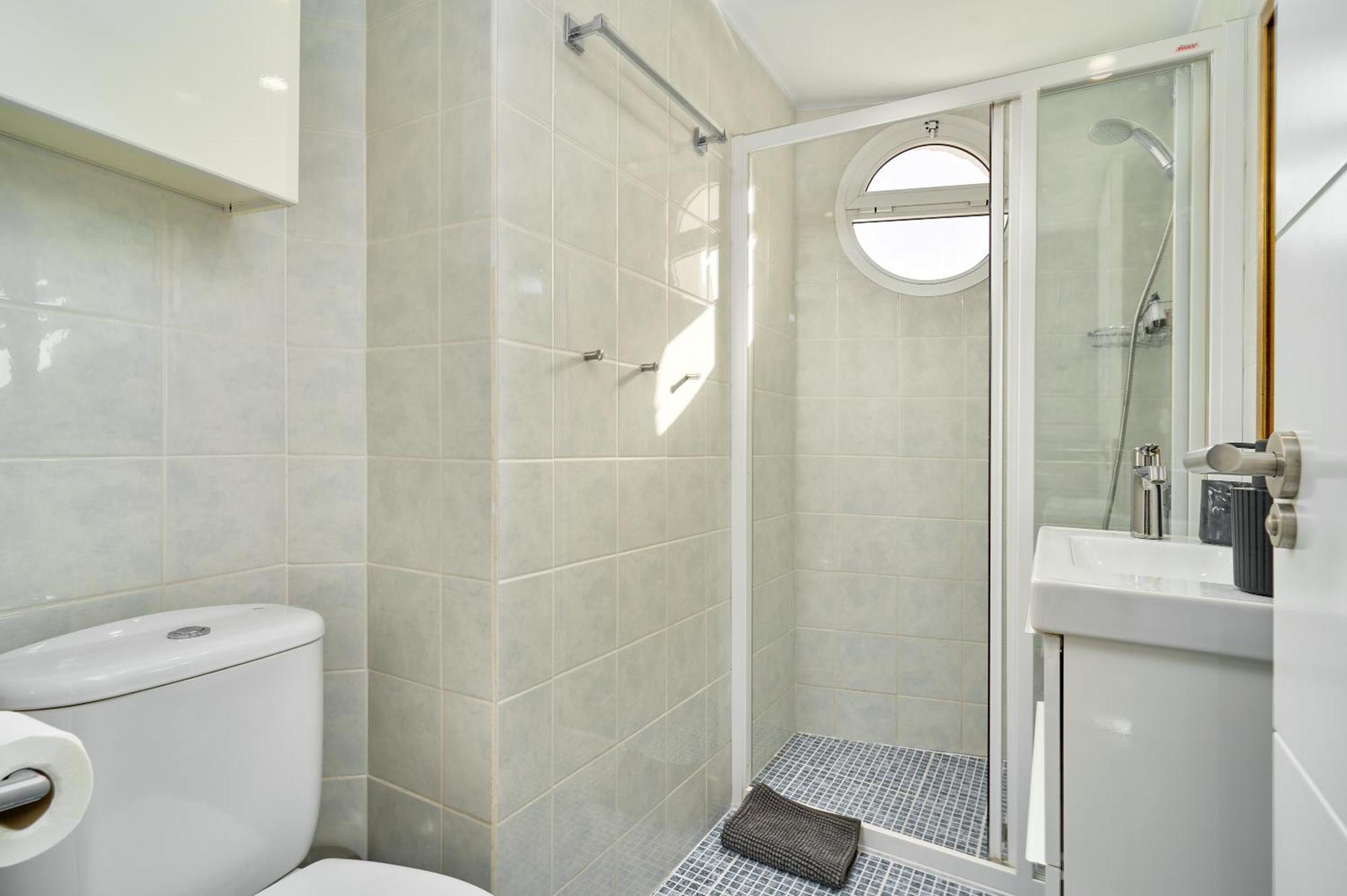Апартаменти Spectacular Sea Views, 2 Bed,2 Bath Нерха Екстер'єр фото