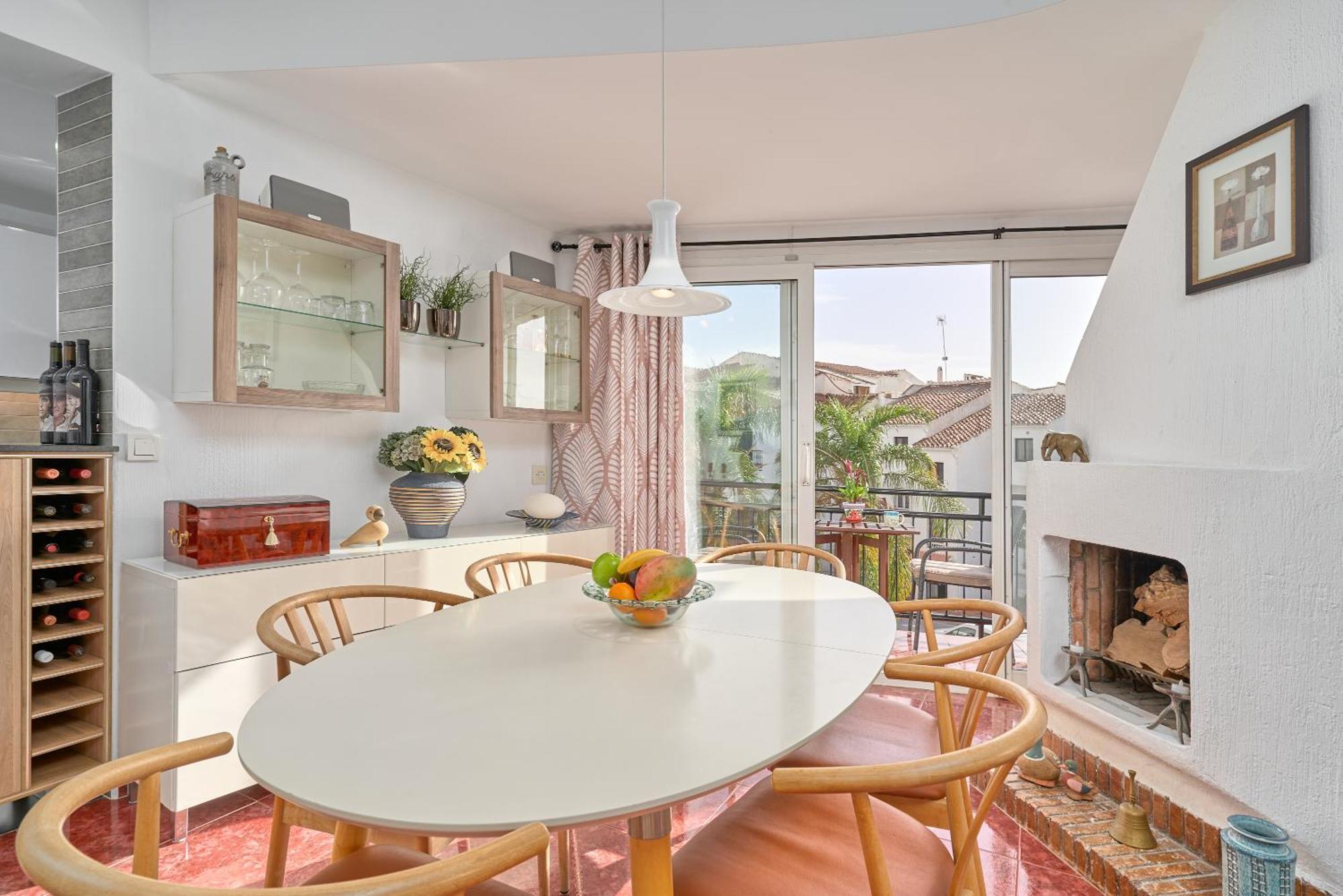 Апартаменти Spectacular Sea Views, 2 Bed,2 Bath Нерха Екстер'єр фото