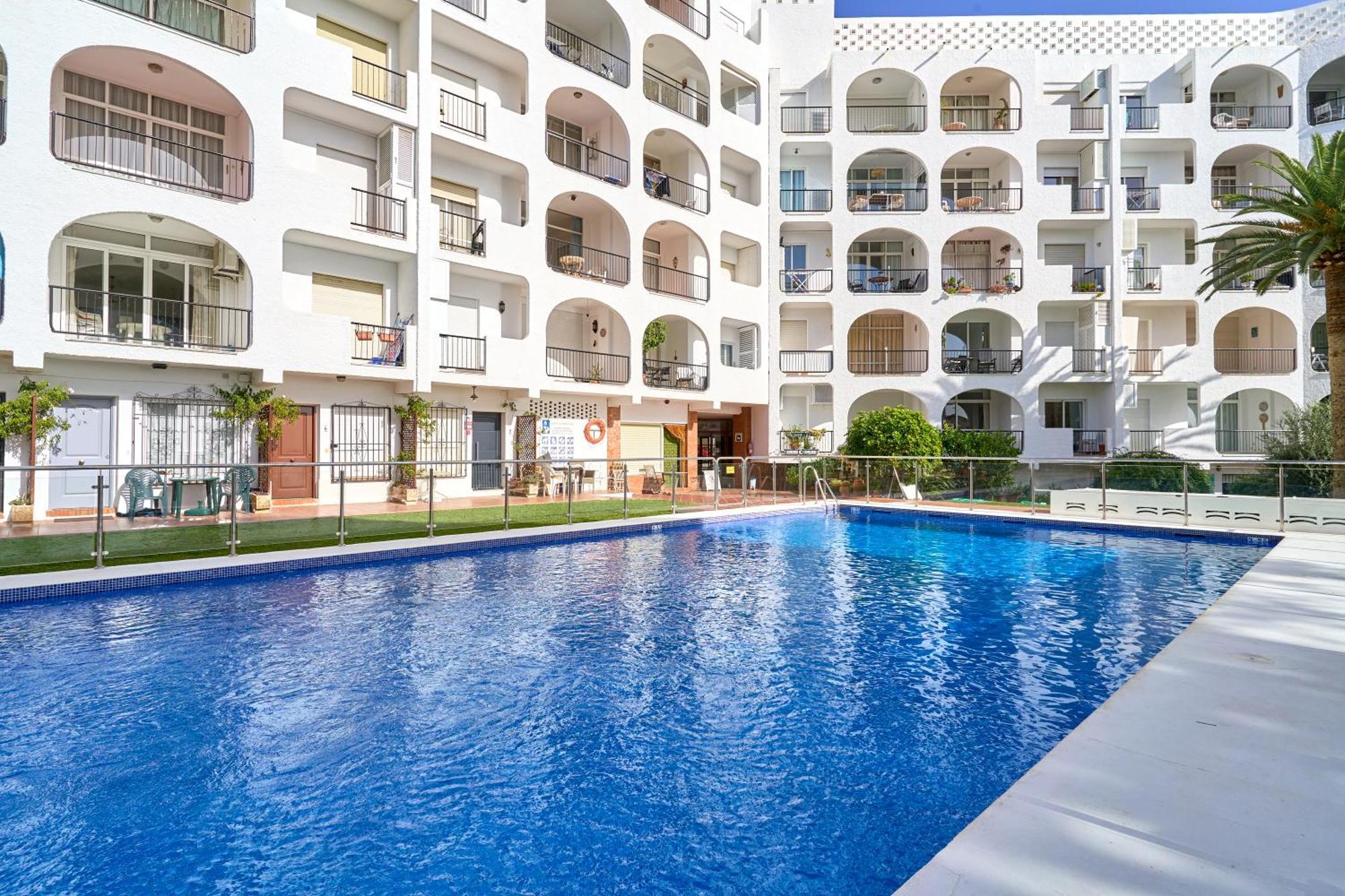 Апартаменти Spectacular Sea Views, 2 Bed,2 Bath Нерха Екстер'єр фото