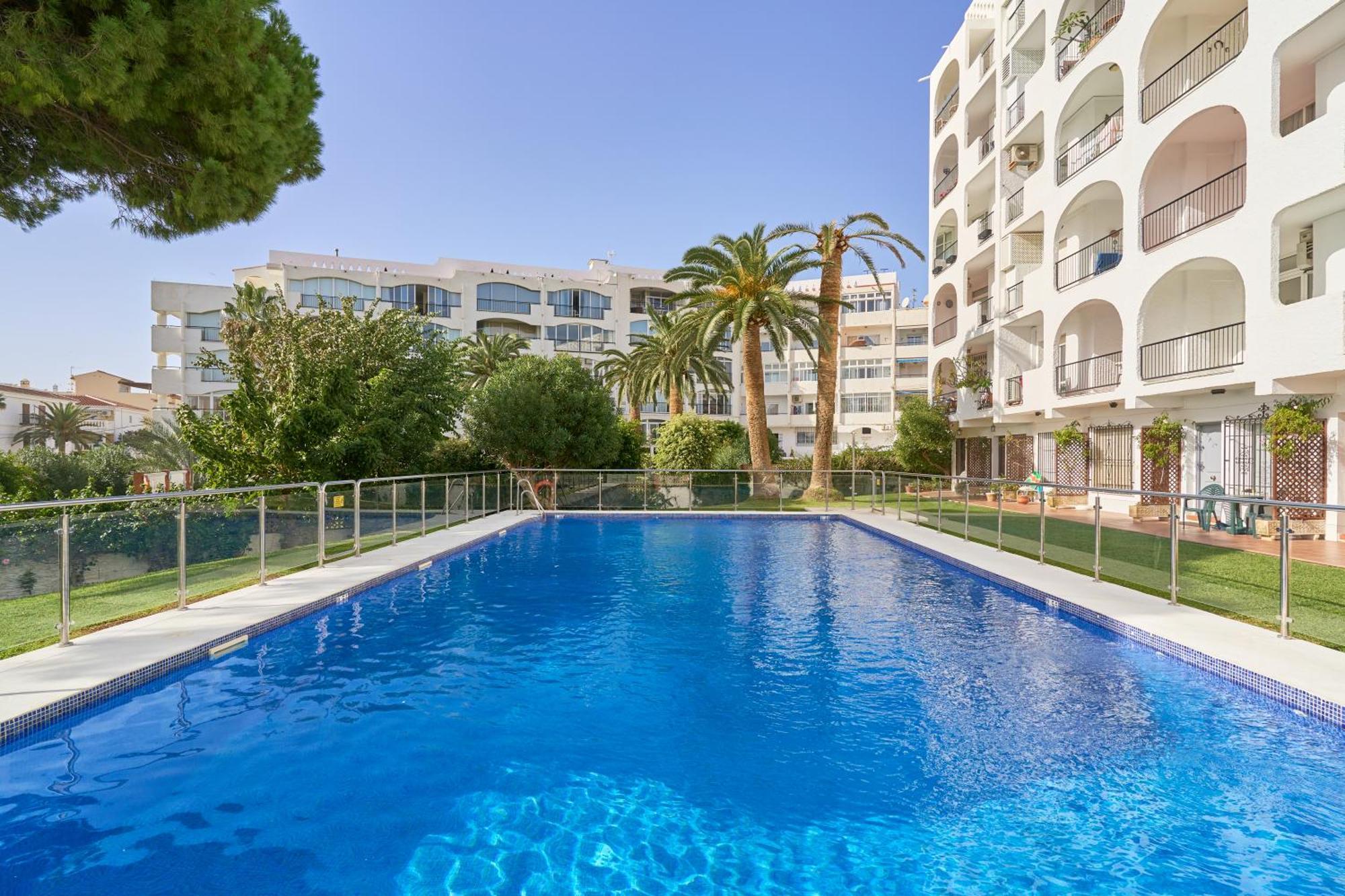Апартаменти Spectacular Sea Views, 2 Bed,2 Bath Нерха Екстер'єр фото